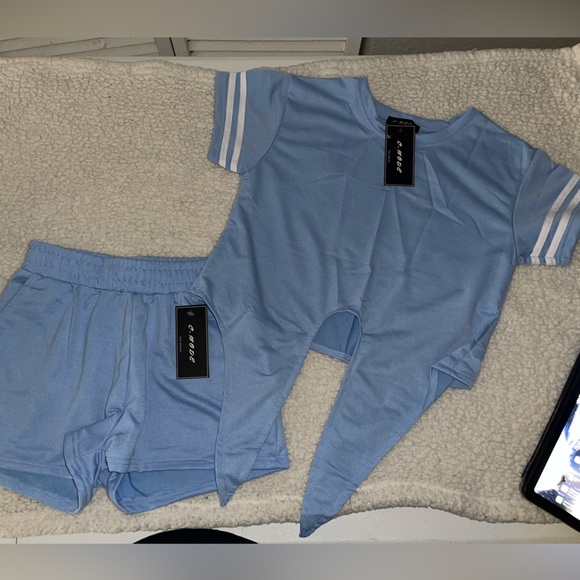 Sets - Picture 4 of 4